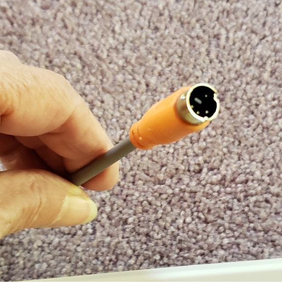 Keyboard - Picture 2 of 5